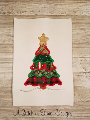 Patchwork Christmas Tree Applique - Fits 6x10 hoops